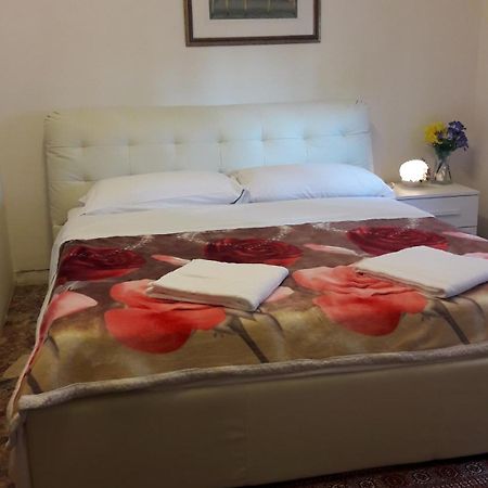 メストレ エヴァー グリーン Bed & Breakfast エクステリア 写真