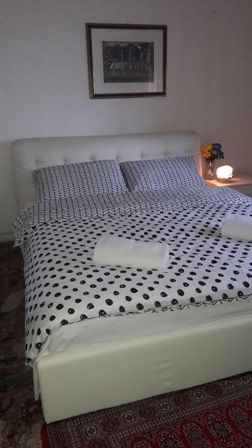 メストレ エヴァー グリーン Bed & Breakfast エクステリア 写真